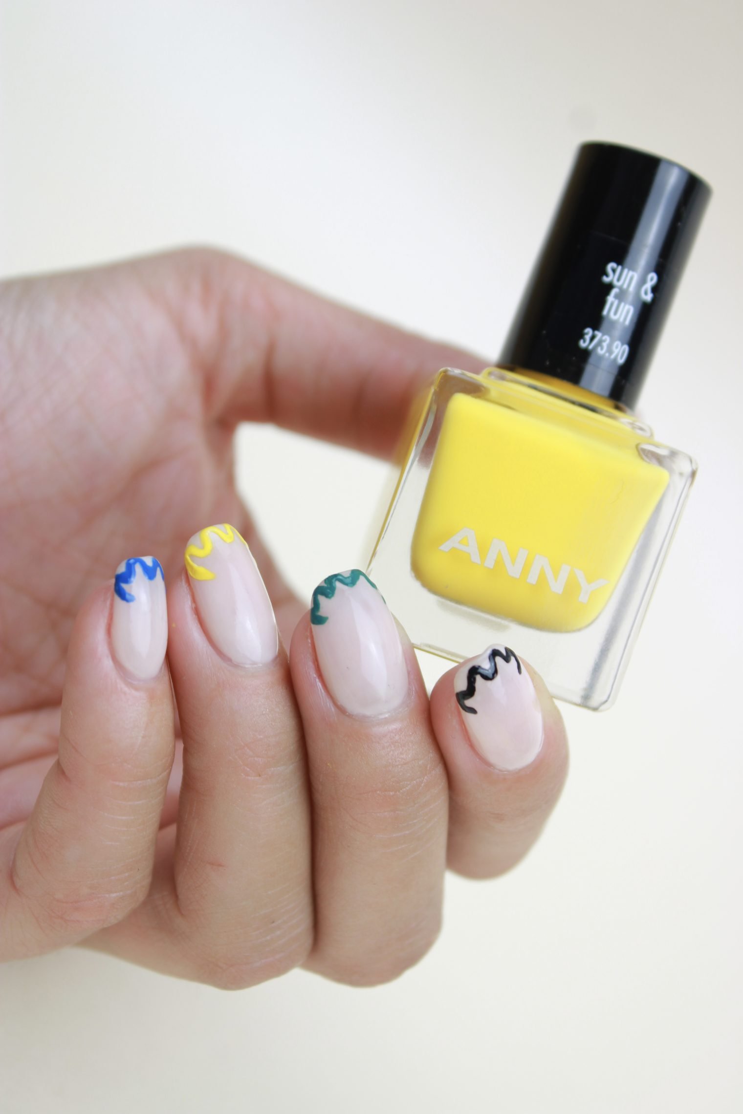 Scribble French Nail Art Tutorial | ANNY